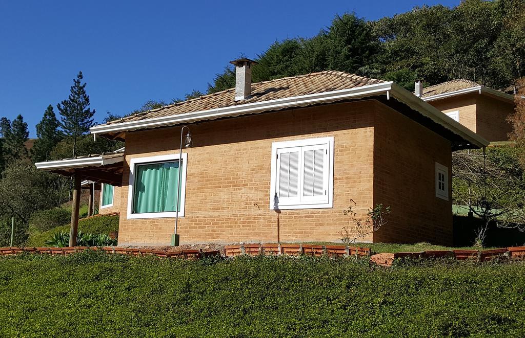 Pousada Recanto Dos Beija Flores Monte Alegre do Sul Extérieur photo